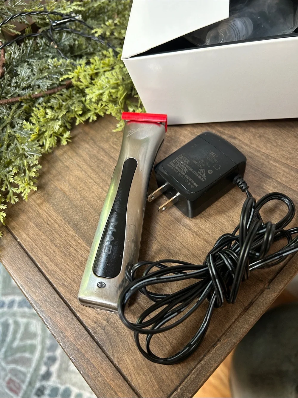 WAHL sterling MAG Lithium-Ion Cordless Trimmer — Silver